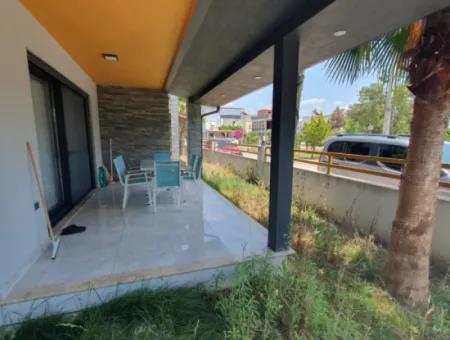 İzmir,Seferihisar,Payamlı’da 3+1 Havuzlu Site İçerisinde  Satılık Trıbleks Yazlık
