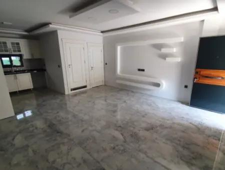 İzmir,Seferihisar,Payamlı’da 3+1  Satılık Trıbleks Yazlık Villa