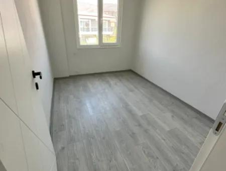 Ürkmez Merkez'de Masrafsız Sıfır Yapılı Satılık 2+1 Daire