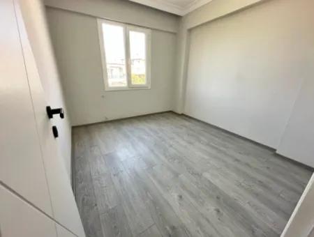 Ürkmez Merkez'de Masrafsız Sıfır Yapılı Satılık 2+1 Daire