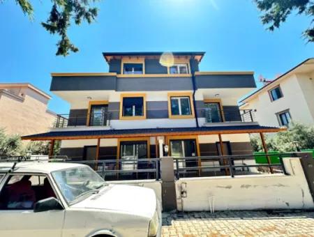 Doğanbey'de Kapalı Otoparklı Geniş Bahçeli Sıfır Satılık 3+1 Villa