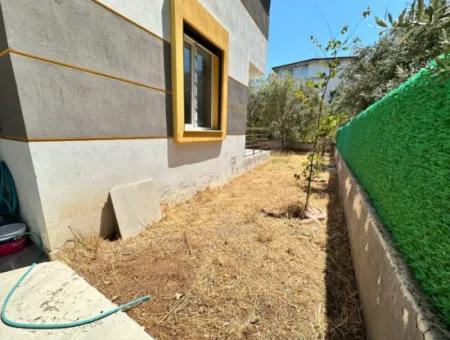 Doğanbey'de Kapalı Otoparklı Geniş Bahçeli Sıfır Satılık 3+1 Villa