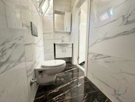 Doğanbey'de Kapalı Otoparklı Geniş Bahçeli Sıfır Satılık 3+1 Villa