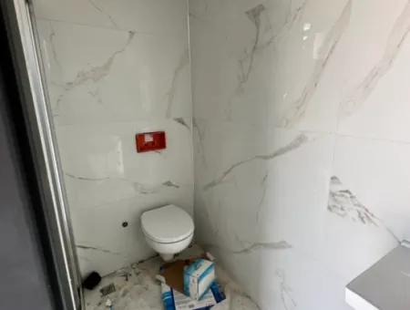 Doğanbey Cumhuriyet Mah'de Geniş Bahçeli Yerden Isıtmalı Satılık 2+1 Villa
