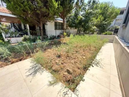Doğanbey Merkez'de Plaja 500M Otoparklı Bahçeli Sıfır Satılık 3+1 Villa