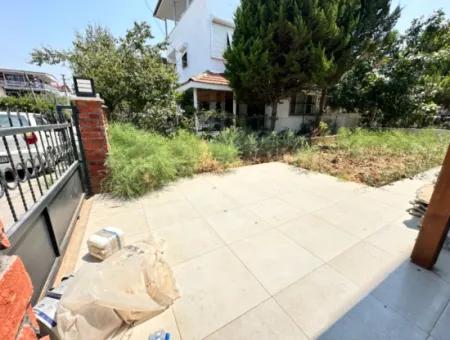 Doğanbey Merkez'de Plaja 500M Otoparklı Bahçeli Sıfır Satılık 3+1 Villa