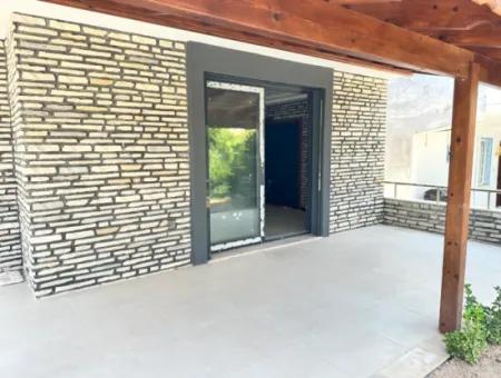 Doğanbey Merkez'de Plaja 500M Otoparklı Bahçeli Sıfır Satılık 3+1 Villa