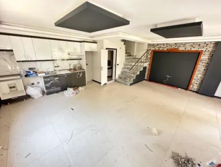 Doğanbey Merkez'de Plaja 500M Otoparklı Bahçeli Sıfır Satılık 3+1 Villa