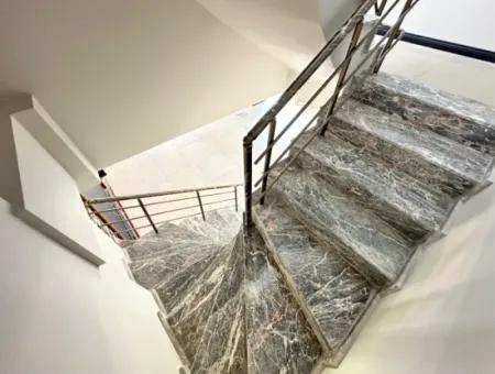 Doğanbey Merkez'de Plaja 500M Otoparklı Bahçeli Sıfır Satılık 3+1 Villa