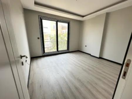 Doğanbey Merkez'de Plaja 500M Otoparklı Bahçeli Sıfır Satılık 3+1 Villa