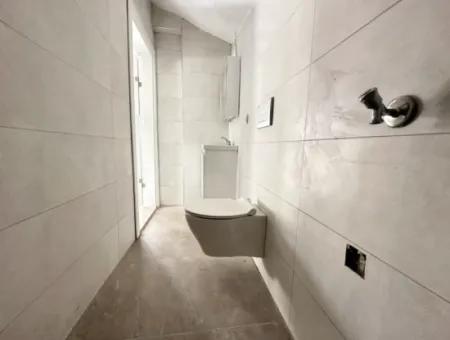 Doğanbey'de Merkez'de Sıfır Bahçeli Satılık 3+1 Villa