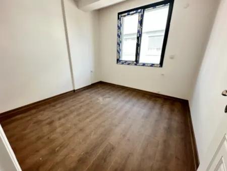 Doğanbey'de Merkez'de Sıfır Bahçeli Satılık 3+1 Villa