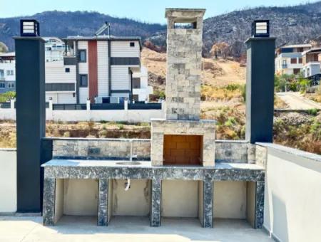 Doğanbey'de Kaliteli Lüks Deniz Manzaralı Satılık 4+1 Tripleks