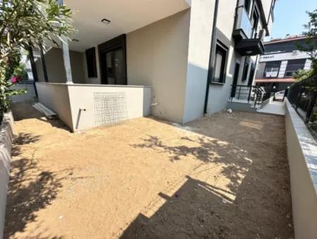 Doğanbey Merkez'de Geniş Yapılı Satılık Sıfır 5+1 Tripleks