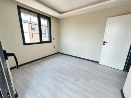 Doğanbey'de Bağımsız Havuzlu Geniş Bahçeli Satılık 3+1 Villa