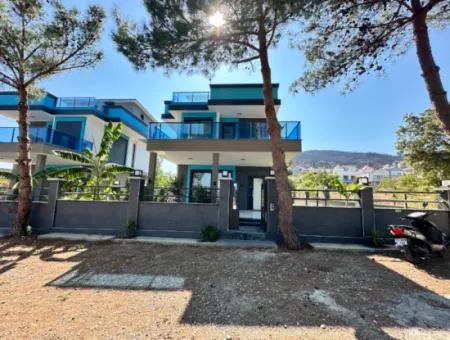 Doğanbey'de 200M2 İçerisin'de Bağımsız Satılık Sıfır 3+1 Villa