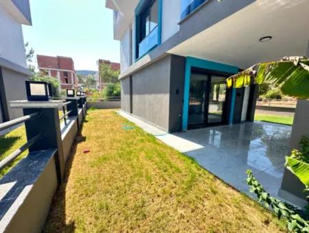 Doğanbey'de 200M2 İçerisin'de Bağımsız Satılık Sıfır 3+1 Villa