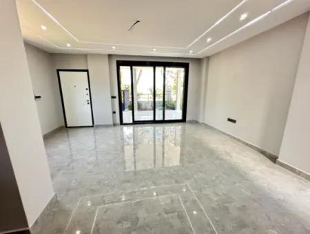 Doğanbey'de 200M2 İçerisin'de Bağımsız Satılık Sıfır 3+1 Villa