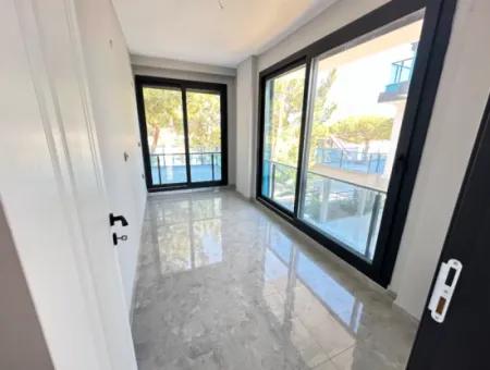Doğanbey'de 200M2 İçerisin'de Bağımsız Satılık Sıfır 3+1 Villa