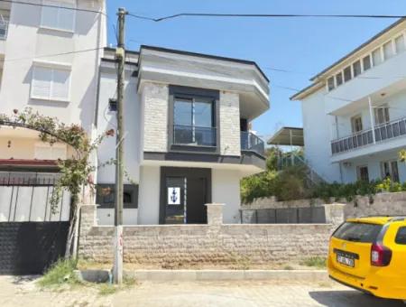 Ürkmez De Plaja 500M Krediye Uygun Satılık 2+1 Villa