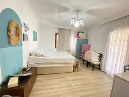 Ürkmez Merkez De Havadar Ferah Satılık Temiz 2+1 Daire