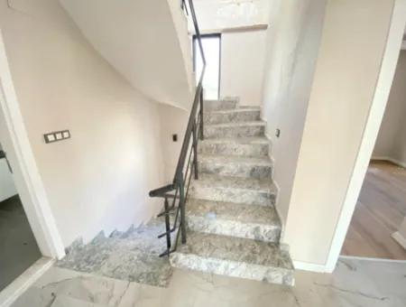 Doğanbey De 300M2 Bağımsız Bahçeli 3+1 Satılık Villa