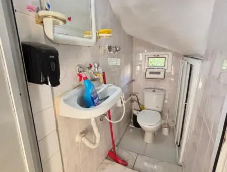 Ürkmez Deniz Tarafın Da Plaja 100M 4+1 Satılık Villa