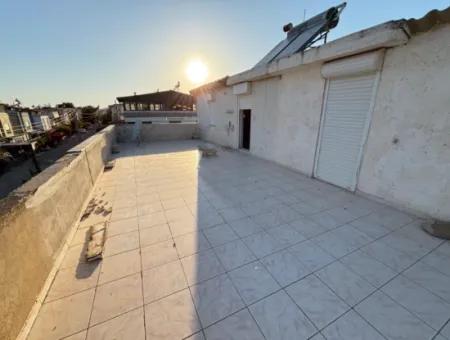 Ürkmez Deniz Tarafın Da Plaja 100M 4+1 Satılık Villa