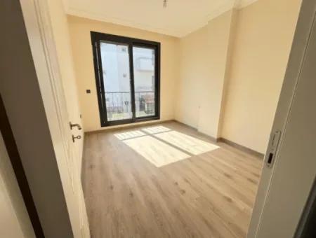 Doğanbey Merkezde Plaja 400M Bahçeli Satılık 4+1 Villa