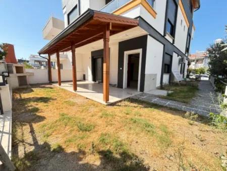 Doğanbey De Geniş Yapılı Bahçeli 3+1 Satılık Villa