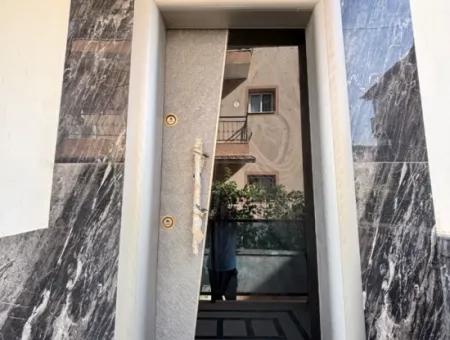 Doğanbey De Plaja 500 M Otoparklı Bahçeli 3+1 Satılık Villa