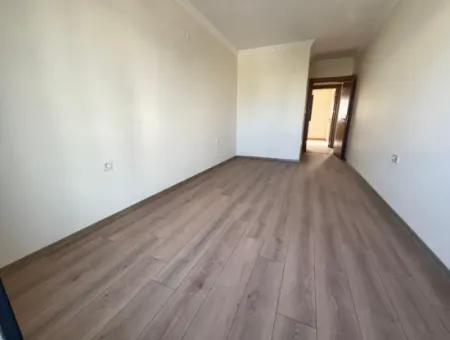 Doğanbey De Plaja 500 M Otoparklı Bahçeli 3+1 Satılık Villa