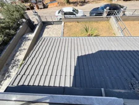 Özdere De Plaja 500 M Otoparklı Geniş Bahçeli 3+1 Satılık Villa