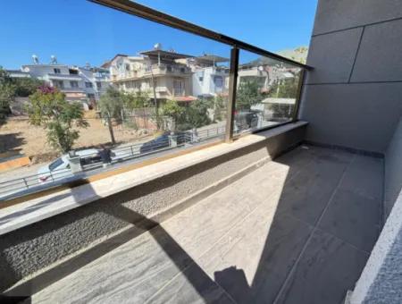 Özdere De Plaja 500 M Otoparklı Geniş Bahçeli 3+1 Satılık Villa