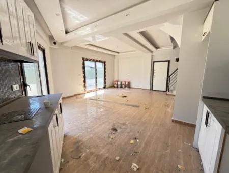 Özdere De Müstakil Girişli Ferah Yapılı 3+1 Satılık Villa