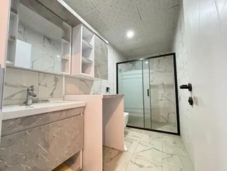 Ürkmez De Ayrı Mutfak 130 M² 3+1 Asansörlü Satılık Daire