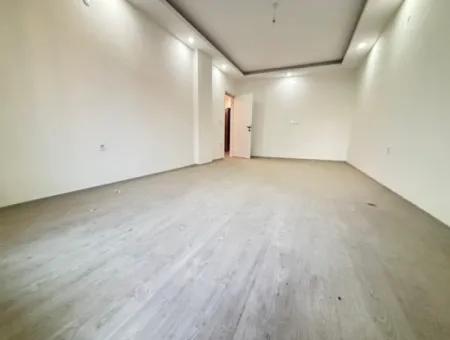 Ürkmez De Ayrı Mutfak 130 M² 3+1 Asansörlü Satılık Daire