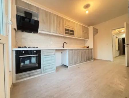 Ürkmez De Ayrı Mutfak 130 M² 3+1 Asansörlü Satılık Daire