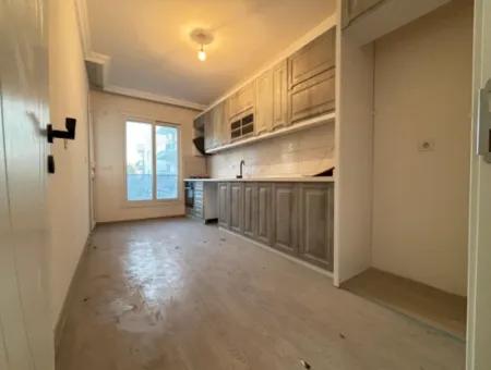 Ürkmez De Ayrı Mutfak 130 M² 3+1 Asansörlü Satılık Daire