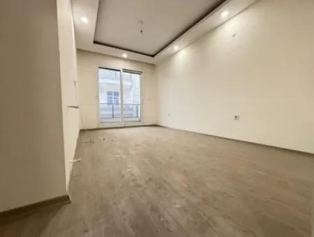 Ürkmez De Ayrı Mutfak 130 M² 3+1 Asansörlü Satılık Daire