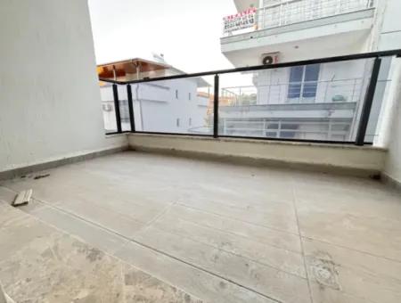 Ürkmez De Ayrı Mutfak 130 M² 3+1 Asansörlü Satılık Daire