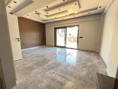 Özdere De Plaja 100 M Sıfır Geniş Yapılı Bahçeli 2+1 Satılık Villa