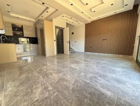 Özdere De Plaja 100 M Sıfır Geniş Yapılı Bahçeli 2+1 Satılık Villa