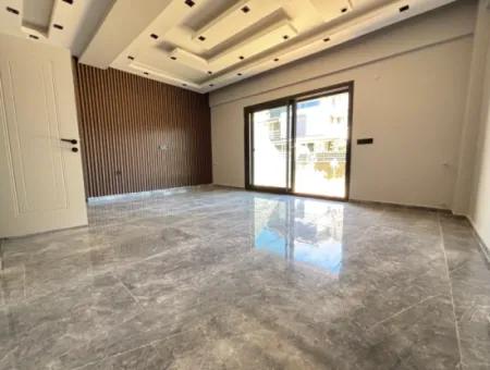 Özdere De Plaja 100 M Sıfır Geniş Yapılı Bahçeli 2+1 Satılık Villa