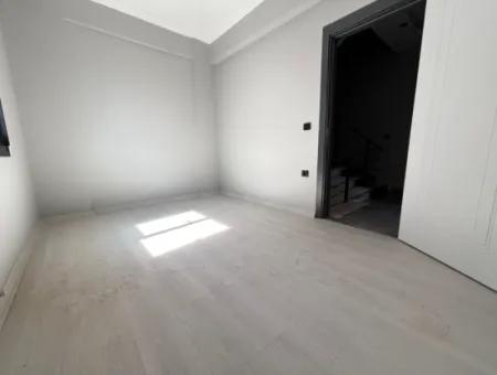 Özdere De Plaja 100 M Sıfır Geniş Yapılı Bahçeli 2+1 Satılık Villa