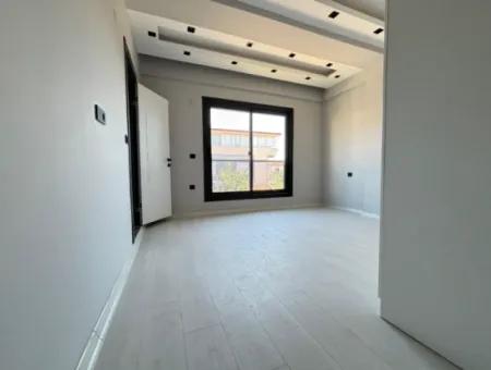 Özdere De Plaja 100 M Sıfır Geniş Yapılı Bahçeli 2+1 Satılık Villa