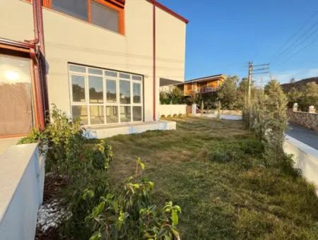Doğanbey Payamlı Da Geniş Bahçeli Sıfır 3+1 Satılık Villa