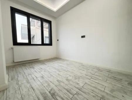 Ürkmez De Kat Mülkiyetli Sıfır Bahçeli 4+1 Satılık Villa