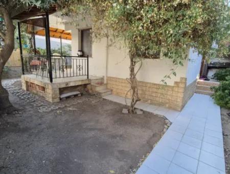 Doğanbey Havacılar Sahilin De Bahçeli 4+1 Kiralık Villa