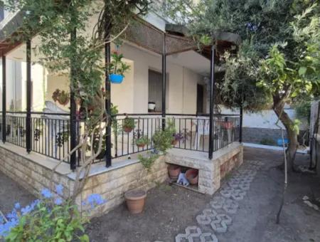 Doğanbey Havacılar Sahilin De Bahçeli 4+1 Kiralık Villa